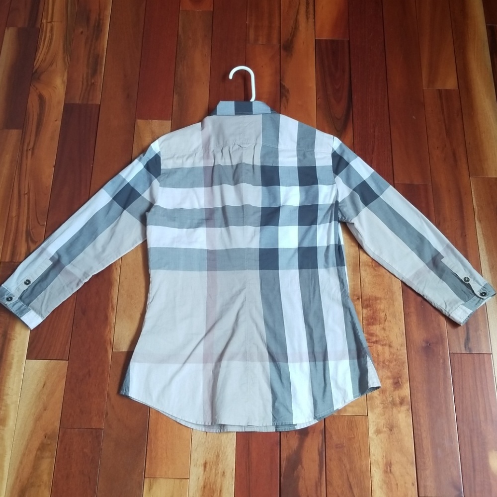 Authentic Burberry Brit Button Down - Picture 6 of 7